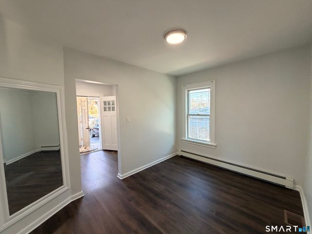 1769 Park Avenue 1, Bridgeport, CT 06604