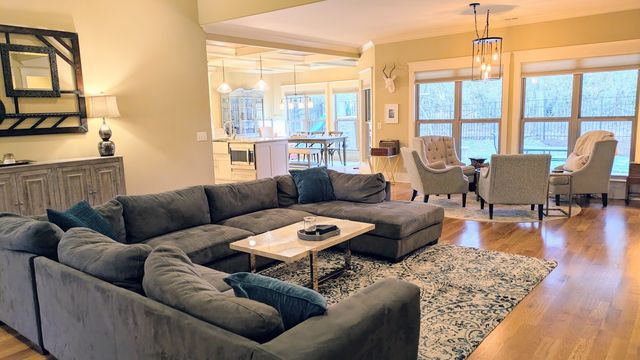 119 Stark Knob Rd, Hendersonville, TN 37075