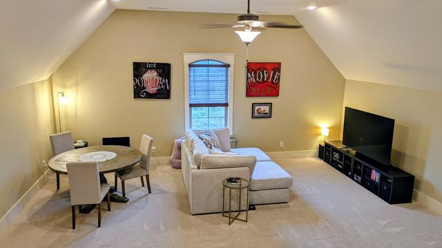 119 Stark Knob Rd, Hendersonville, TN 37075