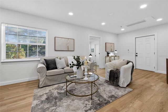 2831 25TH AVENUE N, St Petersburg, FL 33713