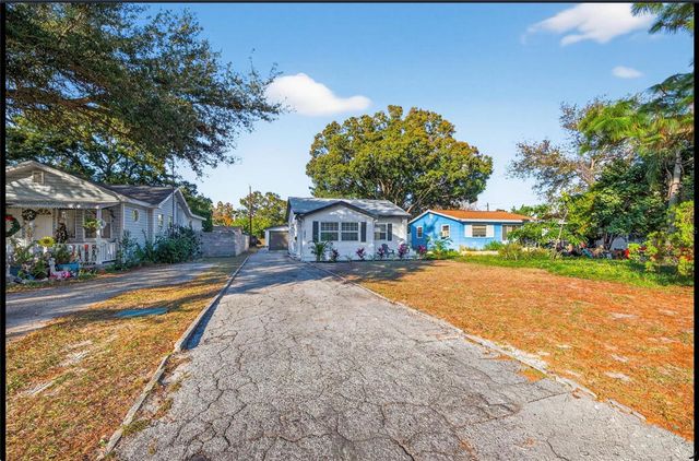 2831 25TH AVENUE N, St Petersburg, FL 33713