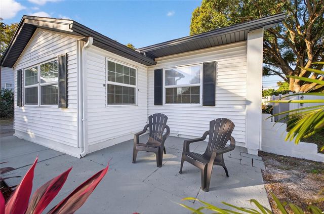 2831 25TH AVENUE N, St Petersburg, FL 33713