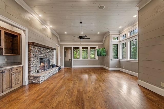 290 Old Anderson Creek Road, Ellijay, GA 30536