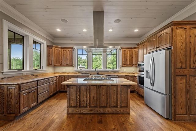 290 Old Anderson Creek Road, Ellijay, GA 30536