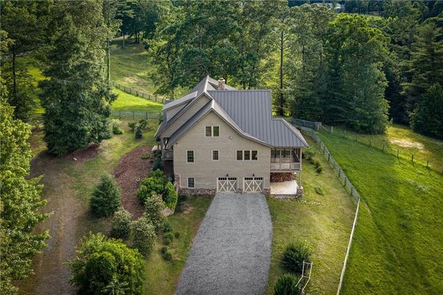 290 Old Anderson Creek Road, Ellijay, GA 30536