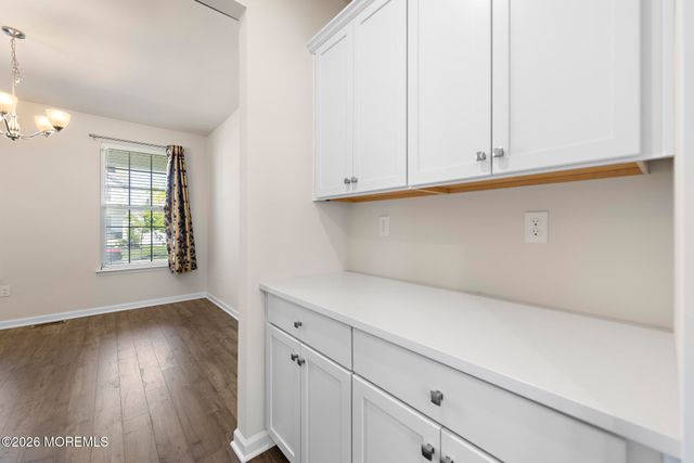 22 Corliss Way, Manahawkin, NJ 08050