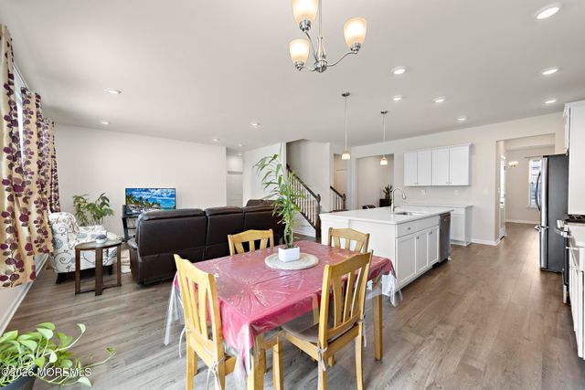 22 Corliss Way, Manahawkin, NJ 08050