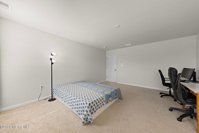 22 Corliss Way, Manahawkin, NJ 08050