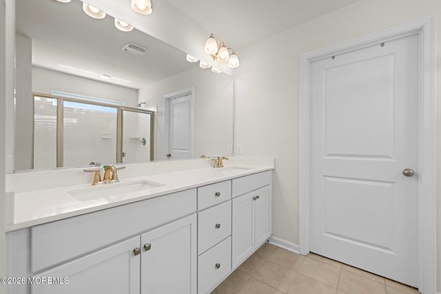 22 Corliss Way, Manahawkin, NJ 08050