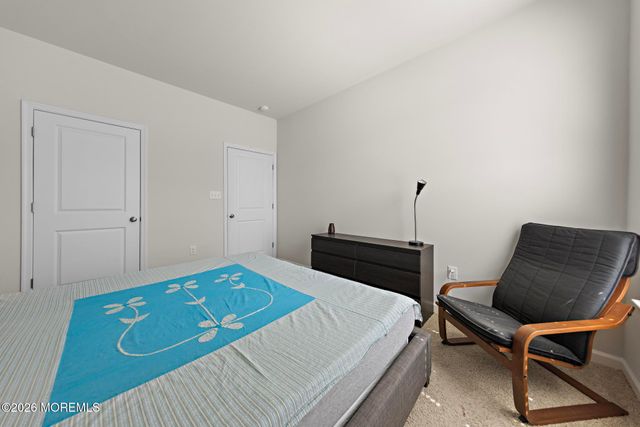 22 Corliss Way, Manahawkin, NJ 08050