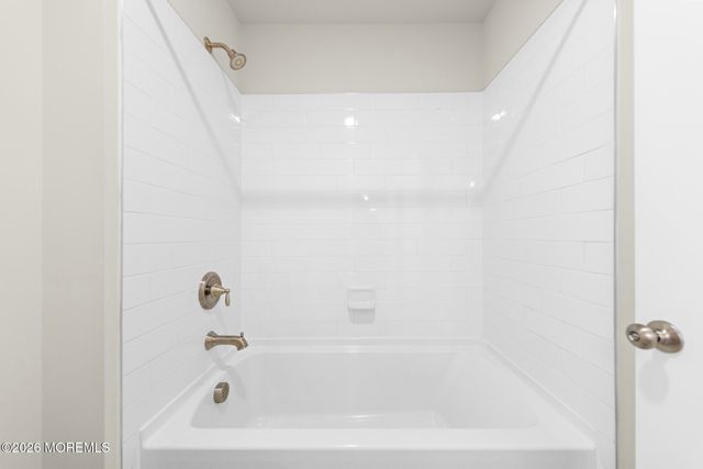 22 Corliss Way, Manahawkin, NJ 08050