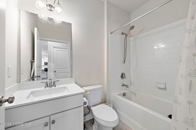 22 Corliss Way, Manahawkin, NJ 08050