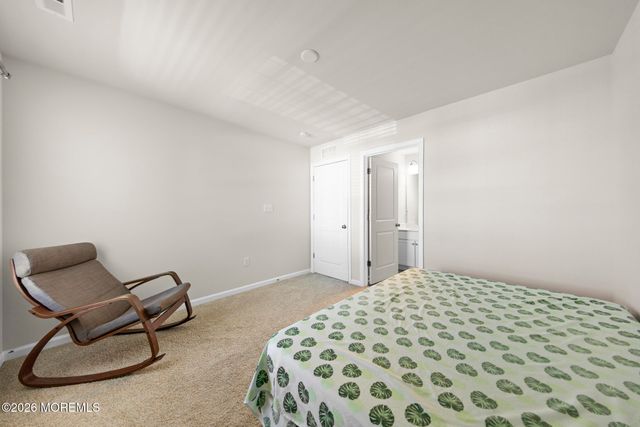 22 Corliss Way, Manahawkin, NJ 08050