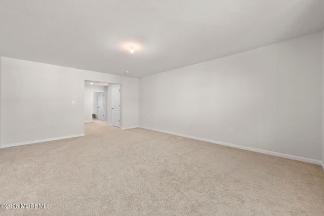 22 Corliss Way, Manahawkin, NJ 08050