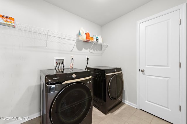 22 Corliss Way, Manahawkin, NJ 08050