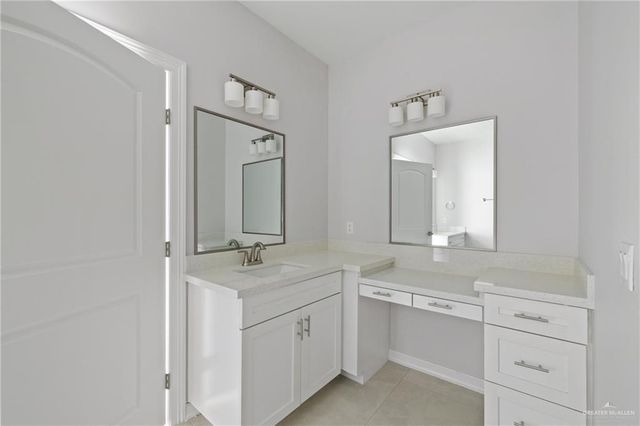 1812 Diplomat Drive, Edinburg, TX 78542