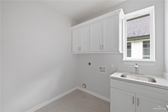 1812 Diplomat Drive, Edinburg, TX 78542