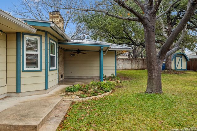 1018 Spent Wing, San Antonio, TX 78213