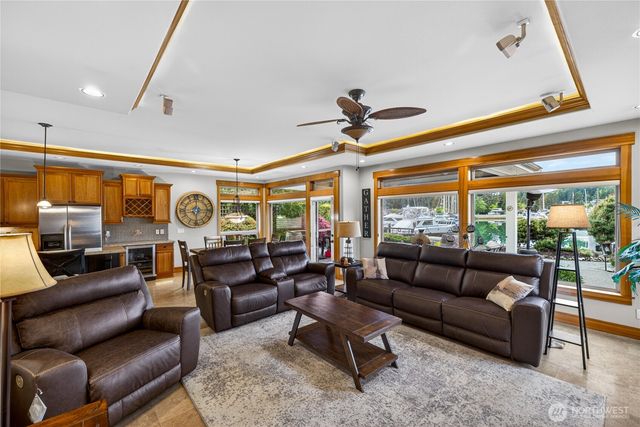 866 Kalispell Drive, La Conner, WA 98257