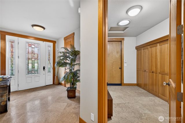 866 Kalispell Drive, La Conner, WA 98257