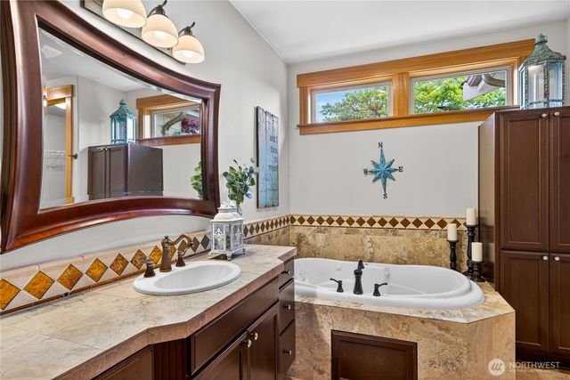 866 Kalispell Drive, La Conner, WA 98257