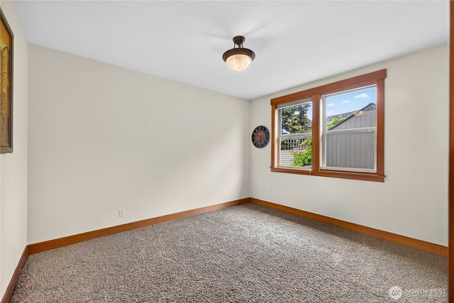 866 Kalispell Drive, La Conner, WA 98257