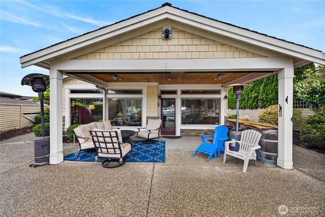 866 Kalispell Drive, La Conner, WA 98257