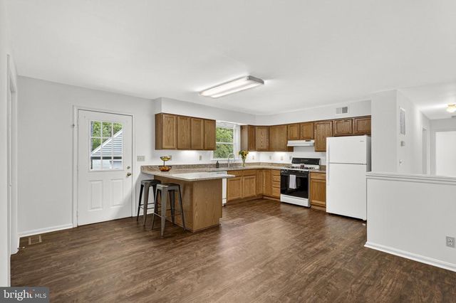 13047 ELK RUN RD, Bealeton, VA 22712