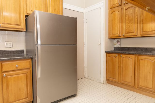 940 E 48th Street 1, Chicago, IL 60615