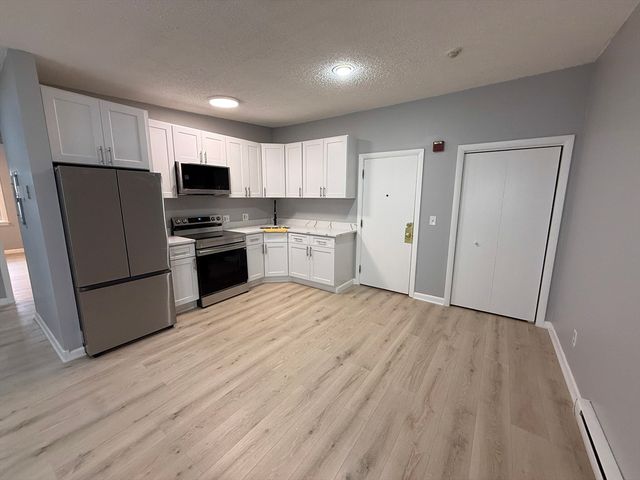277 Rantoul St 2, Beverly, MA 01915