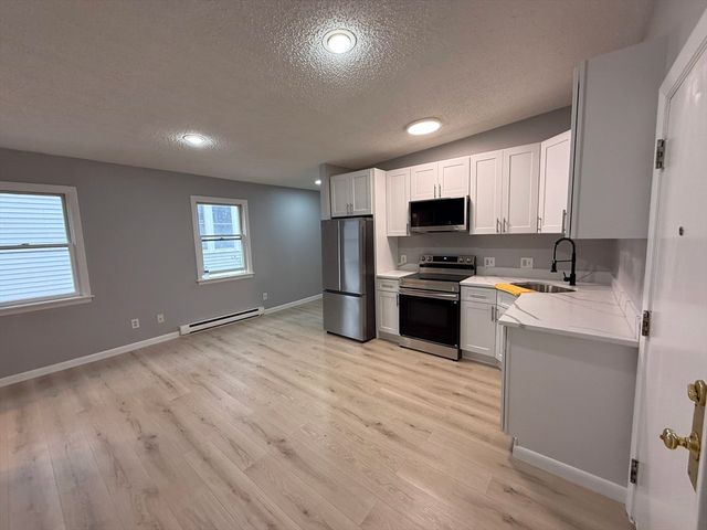 277 Rantoul St 2, Beverly, MA 01915