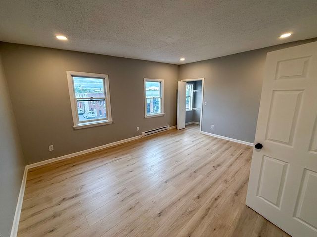 277 Rantoul St 2, Beverly, MA 01915