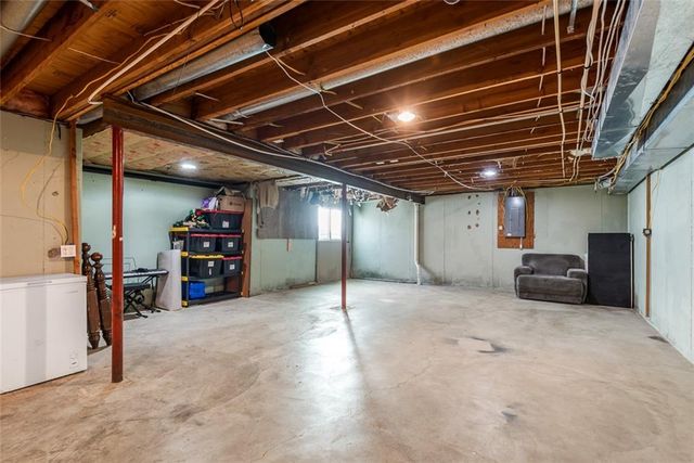 1061 Pumpkin Ridge Street, Gardner, KS 66030