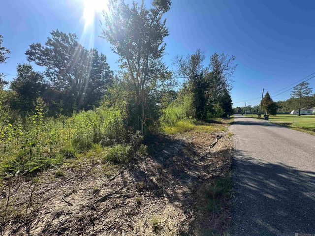 9434 Rod Anderson Rd, St Amant, LA 70774