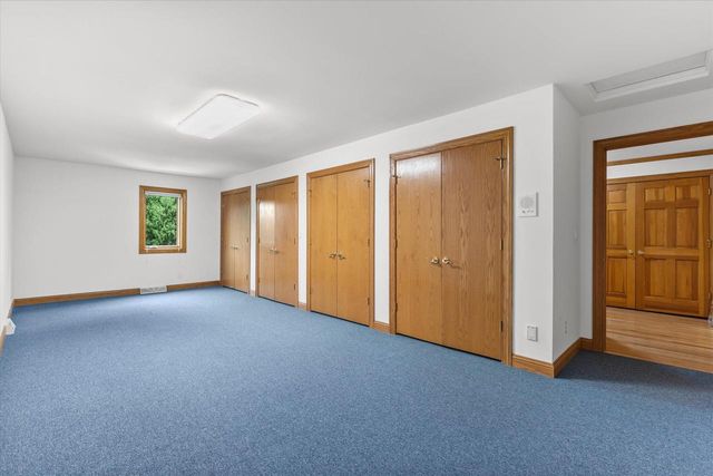20750 Lincolnshire COURT, Brookfield, WI 53045