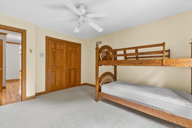 20750 Lincolnshire COURT, Brookfield, WI 53045