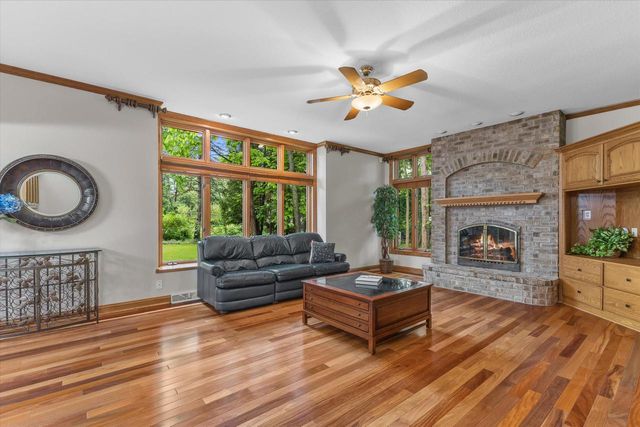20750 Lincolnshire COURT, Brookfield, WI 53045