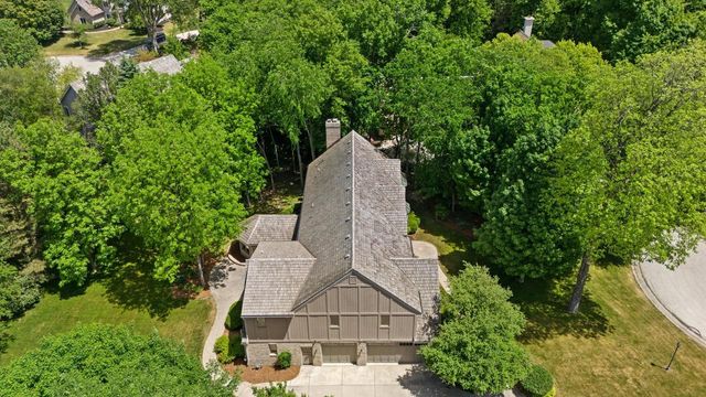20750 Lincolnshire COURT, Brookfield, WI 53045