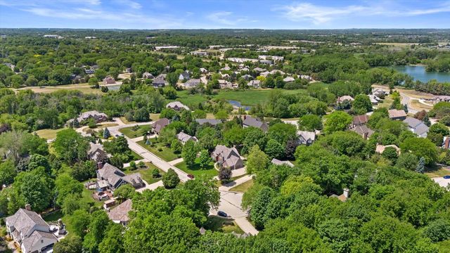 20750 Lincolnshire COURT, Brookfield, WI 53045