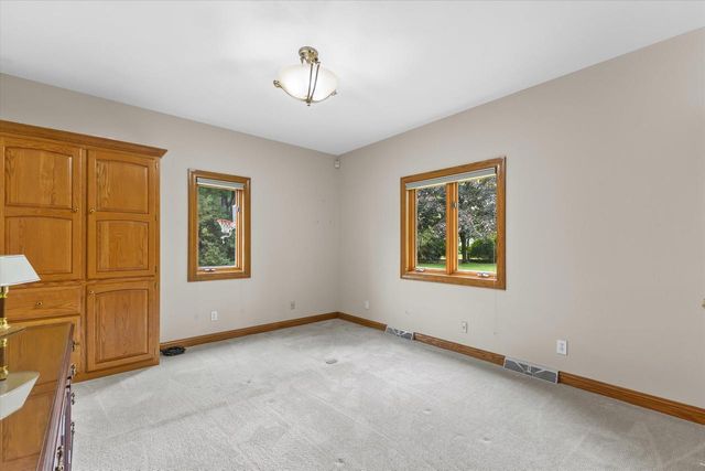 20750 Lincolnshire COURT, Brookfield, WI 53045