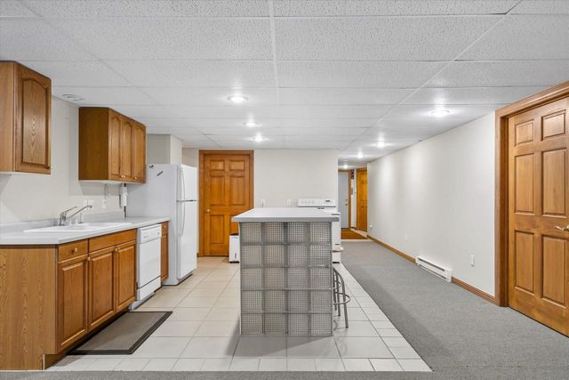 20750 Lincolnshire COURT, Brookfield, WI 53045