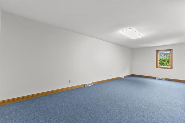 20750 Lincolnshire COURT, Brookfield, WI 53045