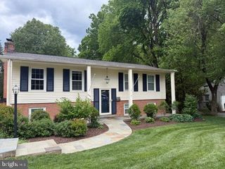 3623 COLONY RD, Fairfax, VA 22030