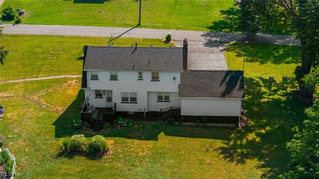 1414 Overlook Avenue, Lowellville, OH 44436