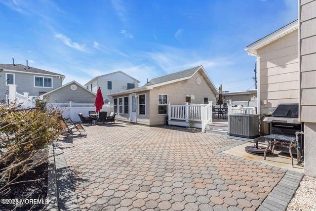 24 Reese Avenue, Lavallette, NJ 08735