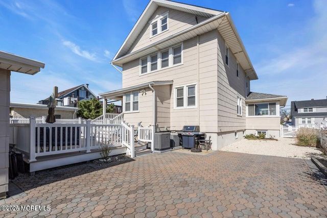 24 Reese Avenue, Lavallette, NJ 08735