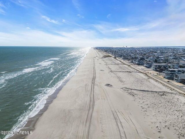24 Reese Avenue, Lavallette, NJ 08735
