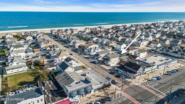 24 Reese Avenue, Lavallette, NJ 08735