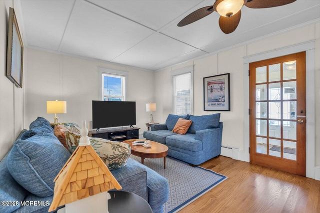 24 Reese Avenue, Lavallette, NJ 08735