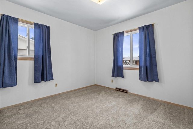 1730 New STREET, Union Grove, WI 53182